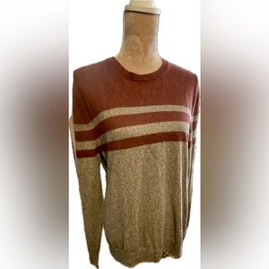 Banana Republic Men's Crewneck Sweater - Red and Gray